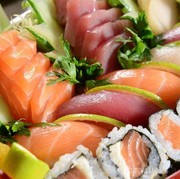 [FORUM] Makan sushi dengan daging mentah emangnya bahaya?