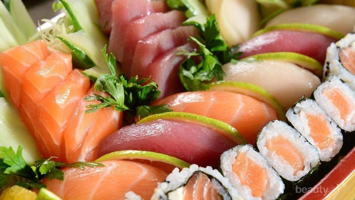 [FORUM] Makan sushi dengan daging mentah emangnya bahaya?