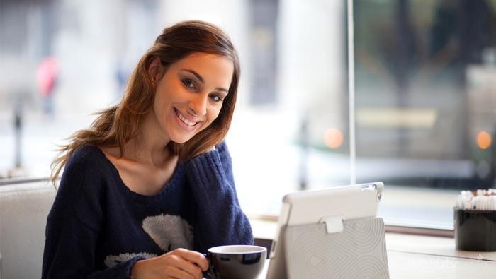 [FORUM] Kalo buat nongkrong lama skripsian, lebih pewe di KFC atau MCD?