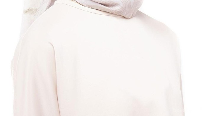 Hijab Terbaru Ria Miranda dalam Koleksi Lullatone Spring/Summer 2018