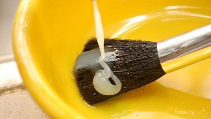 Praktis! Langkah Mudah Membersihkan Brush Make Up dengan Benar!