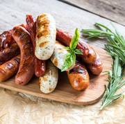 Mau Bikin Sosis Bakar yang Dijamin Enak? Intip Bumbu Rahasianya di Sini!