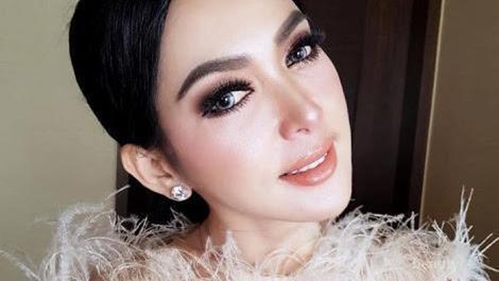 #FORUM Kenapa sih cewek-cewek suka pakai makeup tebel?