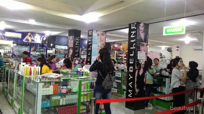#FORUM (SHARE) Suka belanja makeup di pasar gak? Aman gak sih?