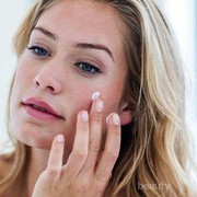 #FORUM Kenapa sih pakai sunscreen suka bikin wajah lengket?