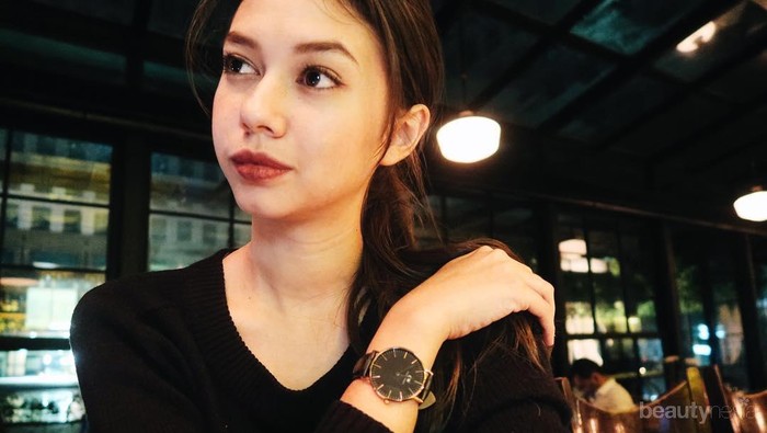 Ternyata, 4 Artis Cantik Indonesia yang Jarang Berkacamata Ini Aslinya Bermata Minus, Lho!