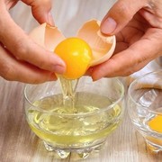 Pakai Masker Putih Telur Setiap Hari? Ini Bahayanya