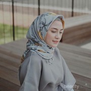 [FORUM] Kamu lebih suka pakai hijab motif bunga atau abstrak gitu?