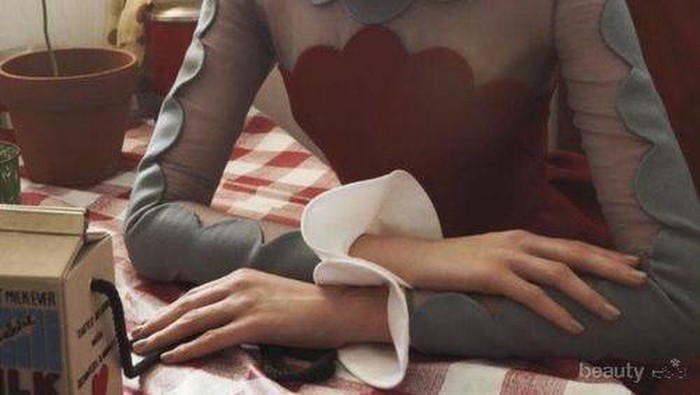 Tampil Cantik dan Menjadi Pusat Perhatian dengan 5 Kerah Baju Unik Ini