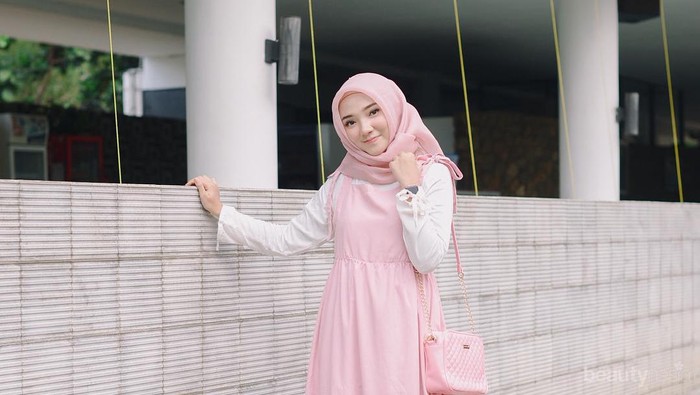Tidak Semuanya Cocok, Ternyata Ini Paduan Fashion Hijab yang Pas untuk Tubuh Tinggi!