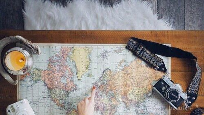 #FORUM Makeup apa aja yang wajib dibawa saat travelling? #FORUM Makeup apa aja yang wajib dibawa saat travelling?