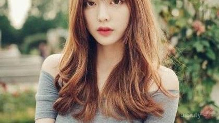 Jangan Bete Duluan, Ikuti Trik Ini untuk Poni Tetap Rapi dan Tidak Mudah Lepek