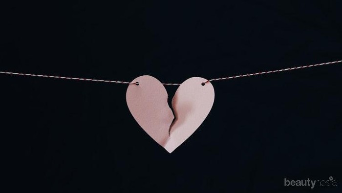 Kalo mantan ngajak ketemuan buat alasan minta maaf, datang nggak?