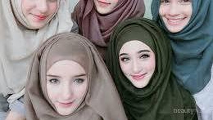 [FORUM] Berhijab, Ngecat rambut Warna-warni Boleh?