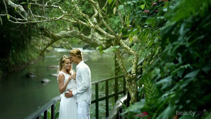 Ladies, Ternyata Ini Lho 10 Tempat Honeymoon Paling Romantis di Indonesia