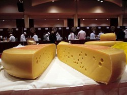 Swiss Gruyere Jadi Keju Terbaik Dunia, Ini Keistimewaannya