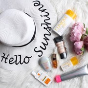 Berlibur ke Pantai? Jangan Lupa Bawa 5 Skin Care Ini, Ladies!