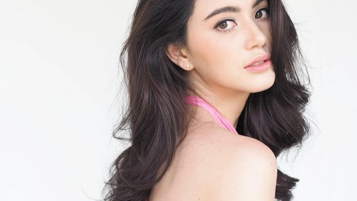 Enggak Nyangka, Ternyata Mendapatkan Make Up Glowing Super Simple, Lho!
