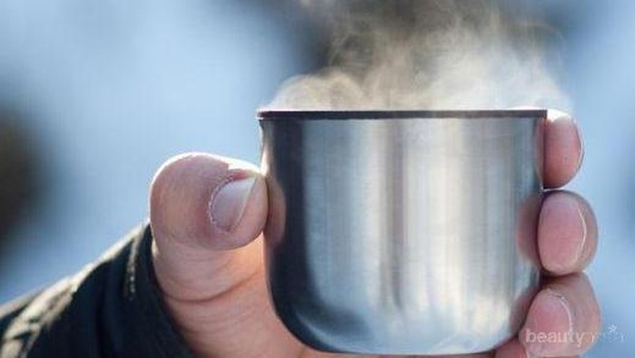 [FORUM] Saat kepedasan, kamu langsung minum air dingin atau air hangat?