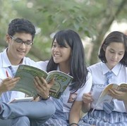 [FORUM] Aku dan Sahabat Naksir Cowok yang Sama, Help!