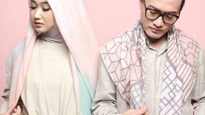 #NEWS Hijab Pelangi Asmara, Hasil Kolaborasi Dian Pelangi dan Barli Asmara yang Must Have!