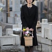 [FORUM] Datang ke pemakaman, bolehkah pakai baju selain warna hitam?