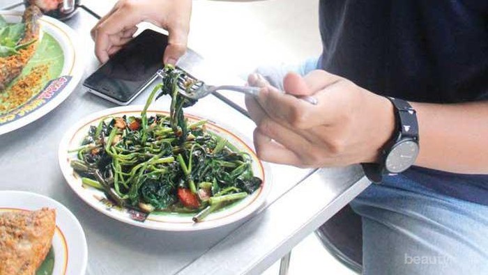 [FORUM] Makan sayur kangkung bisa bikin ngantuk, mitos atau fakta?