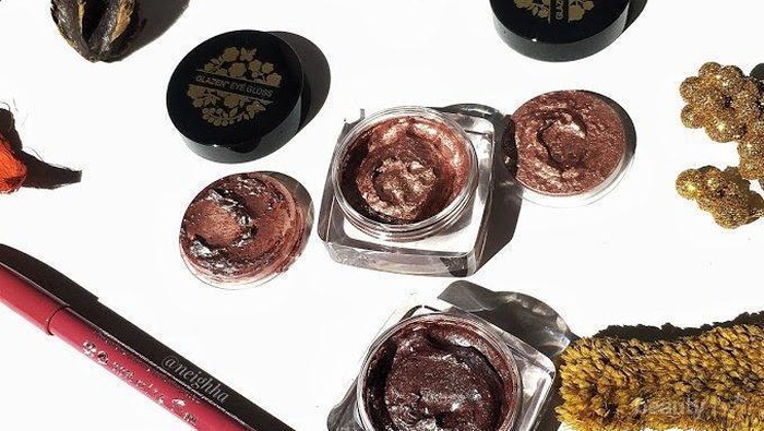 Inilah Review Butter London Glaze Eye Gloss, Eyeshadow dengan Tekstur dan Hasil yang Unik!