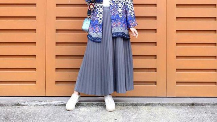 Tampil Stylish dan Paling Modis di Kampus dengan Pakai Rok Rempel Hijab, Yuk! Tampil Stylish dan Paling Modis di Kampus dengan Pakai Rok Rempel Hijab, Yuk!