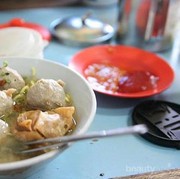 [FORUM] Pernah punya cerita tidak mengenakkan saat makan di kaki lima gak guys?