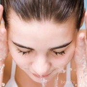 [FORUM] Mitos atau Fakta, Cuci Muka Setelah Terkena Sinar Matahari Bikin Panuan?