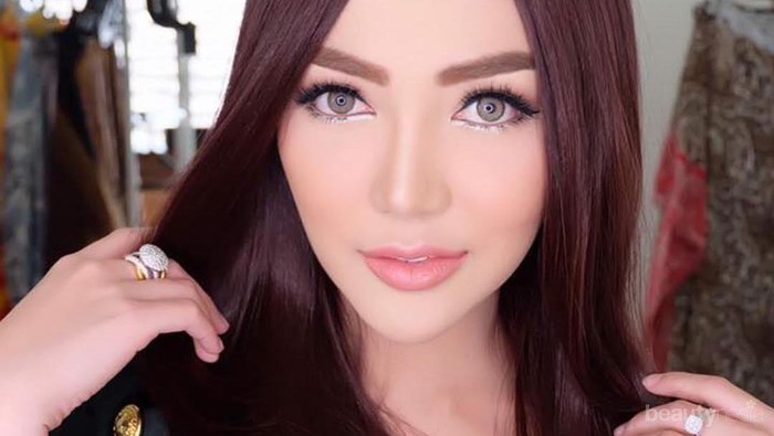 [FORUM] Sebel Nggak Sih Denger Artis Cari Sensasi Melulu?