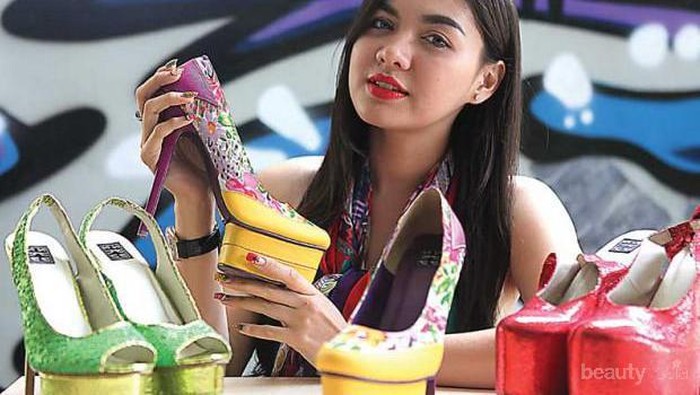 [FORUM] Sebenarnya wanita itu normalnya punya berapa sepatu sih?