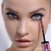 Ladies Catat Ya! Ini Trik Agar Maskara yang Kamu Pakai Tidak Mudah Menggumpal!