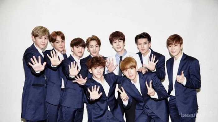 #FORUM Lebih Suka Super Junior atau EXO?