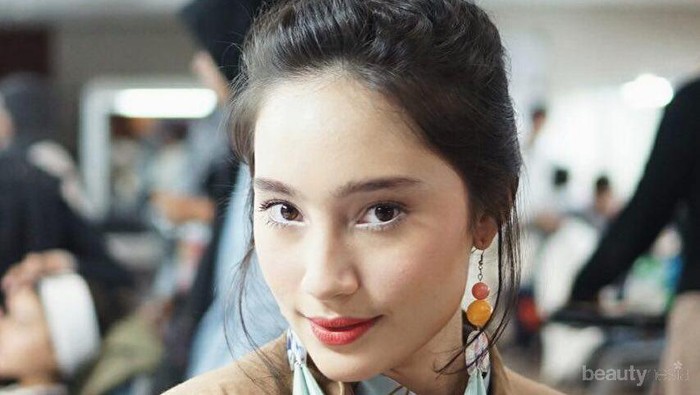 Cari Produk Perawatan Jerawat yang Terjangkau? Cobain 4 Produk Wardah Ini!