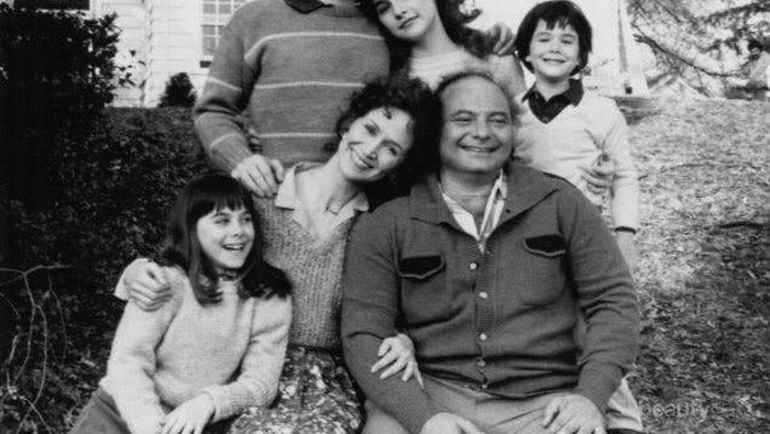 Mengalami 7 Tanda Ini? Bisa jadi Rumahmu Berhantu