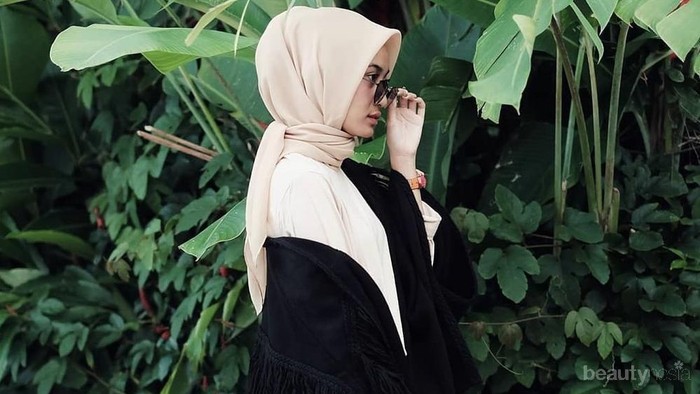 Hijabers, Ternyata Ini Deretan Warna Hijab yang Diklaim Akan Jadi Tren di 2018!