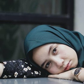 Ternyata dengan Melakukan Beberapa Hal Ini, Kamu Bisa Menyembunyikan Double Chin Lho!