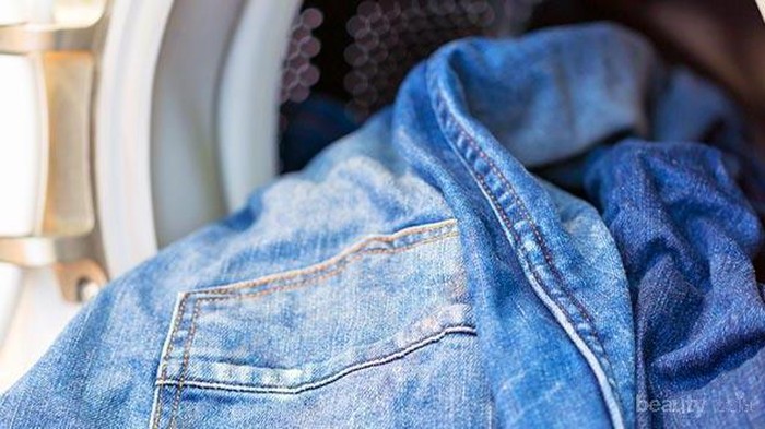 #NEWS Rekomendasi Deterjen Untuk Merawat Celana Jeans Kamu Agar Tetap Cerah Lebih Lama