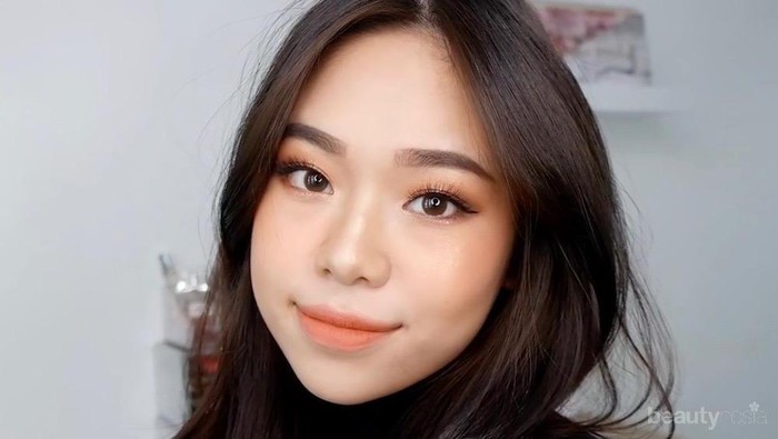 Mau Make Up Lebih Natural? Pakai 5 Lip Tint Favorit Molita Lin Ini, Yuk! Mau Make Up Lebih Natural? Pakai 5 Lip Tint Favorit Molita Lin Ini, Yuk!