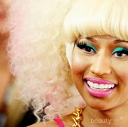 Wajib Waspada! Warna Lipstick Ini Ternyata Bikin Wajahmu Terlihat Kusam Lho Ladies!