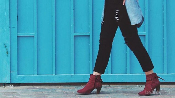 Ingin Tampil Keren Dengan Overall Jeans? Para Hijabers Wajib Baca Ini!