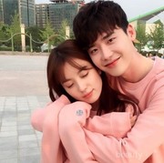 Enggak Kalah Sweet! Gaya Pacaran di Indonesia Ini Juga Mirip dengan Gaya Pacaran Orang Korea Lho!