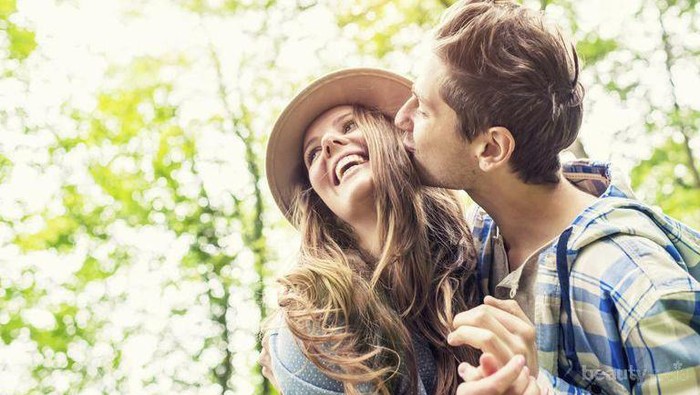 Hati-Hati, Ladies! Ini 5 Tanda Kamu Sedang Dimanfaatkan Cowok Matre!