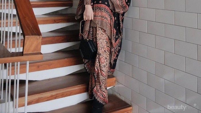 6 Inspirasi Fashion Style Setelan Batik, Outfit Kondangan yang Kekinian! 6 Inspirasi Fashion Style Setelan Batik, Outfit Kondangan yang Kekinian!