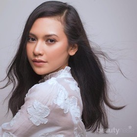 Gaya Kasual Hingga Feminin Indah Permatasari, Kekasih Arie Kriting