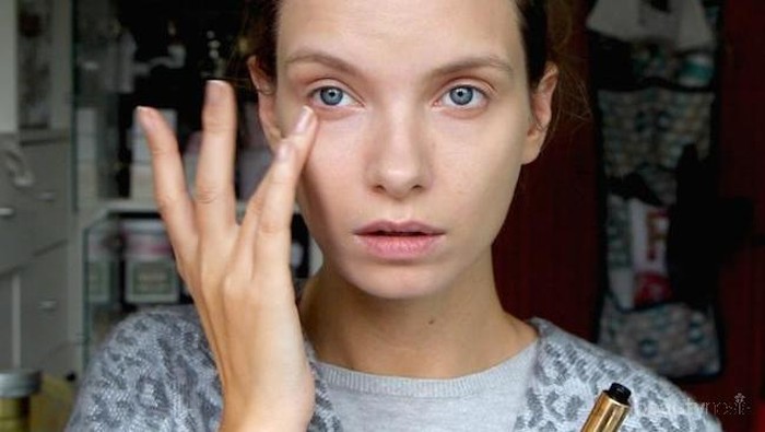 Tanpa Perlu Concealer, Kamu Bisa Menghilangkan Mata Panda Hanya dengan 5 Bahan Ini! Tanpa Perlu Concealer, Kamu Bisa Menghilangkan Mata Panda Hanya dengan 5 Bahan Ini!