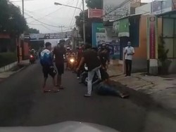 Jabar Hari Ini: Pria Dilindas Motor Pengeroyok-Arya Claporth Tersangka KDRT