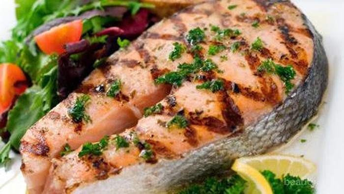 Cicipi Menu Salmon Paling Enak di Surabaya
